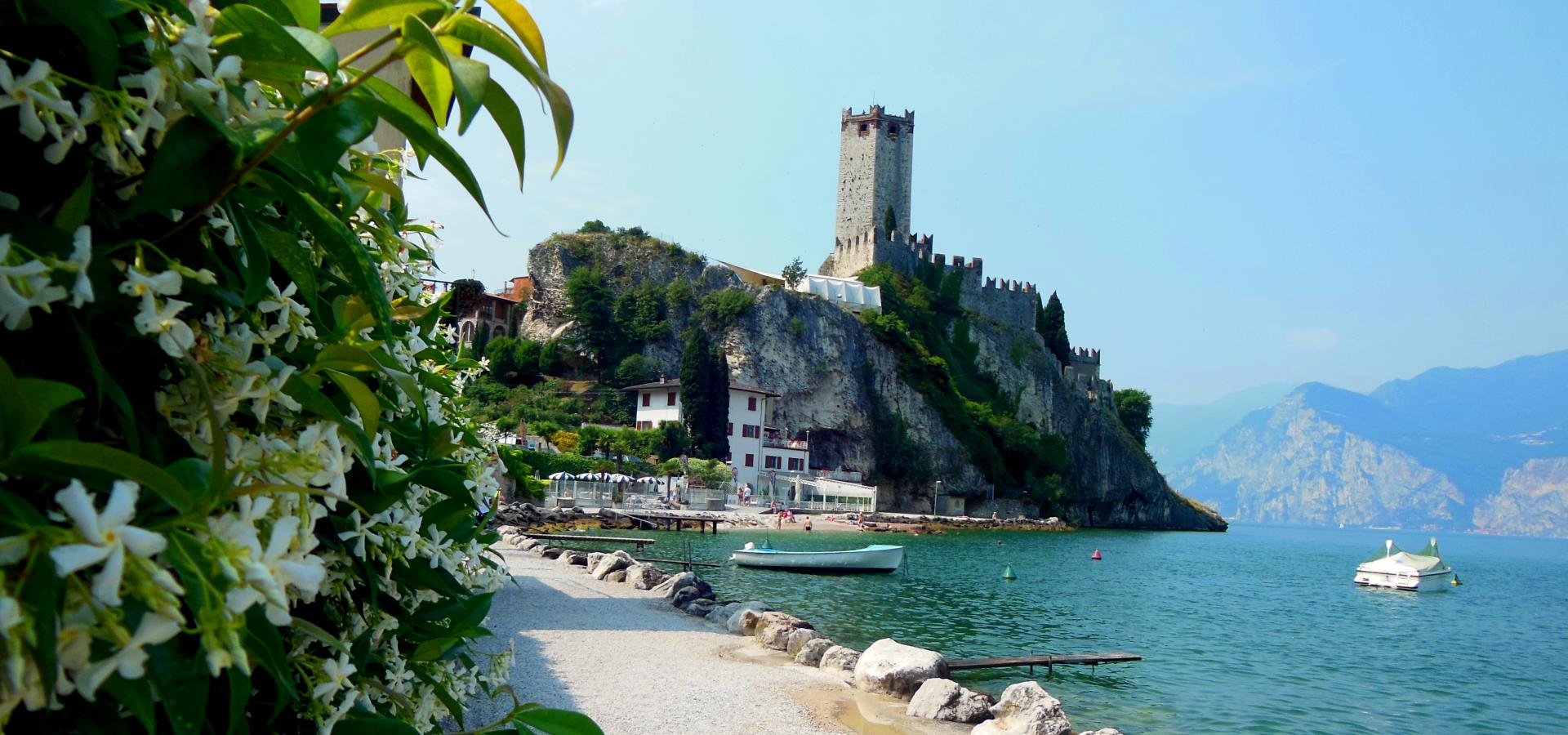 Holiday apartments on lake Garda Malcesine