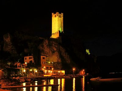 Guarnati Vista del castello scaligero